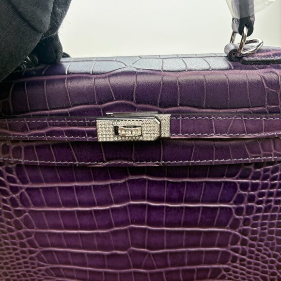 Kelly 25 Crocodile Embossed Structured Handbag Luxe Purple - Picture 8 of 14